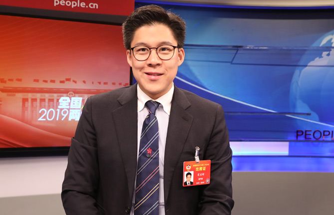 全國政協(xié)委員、香港各界青少年活動委員會執(zhí)行主席霍啟剛：推動年輕人積極參與國家發(fā)展進程