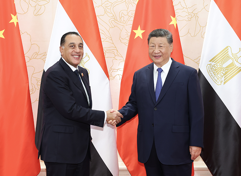 習(xí)近平會見埃及總理馬德布利